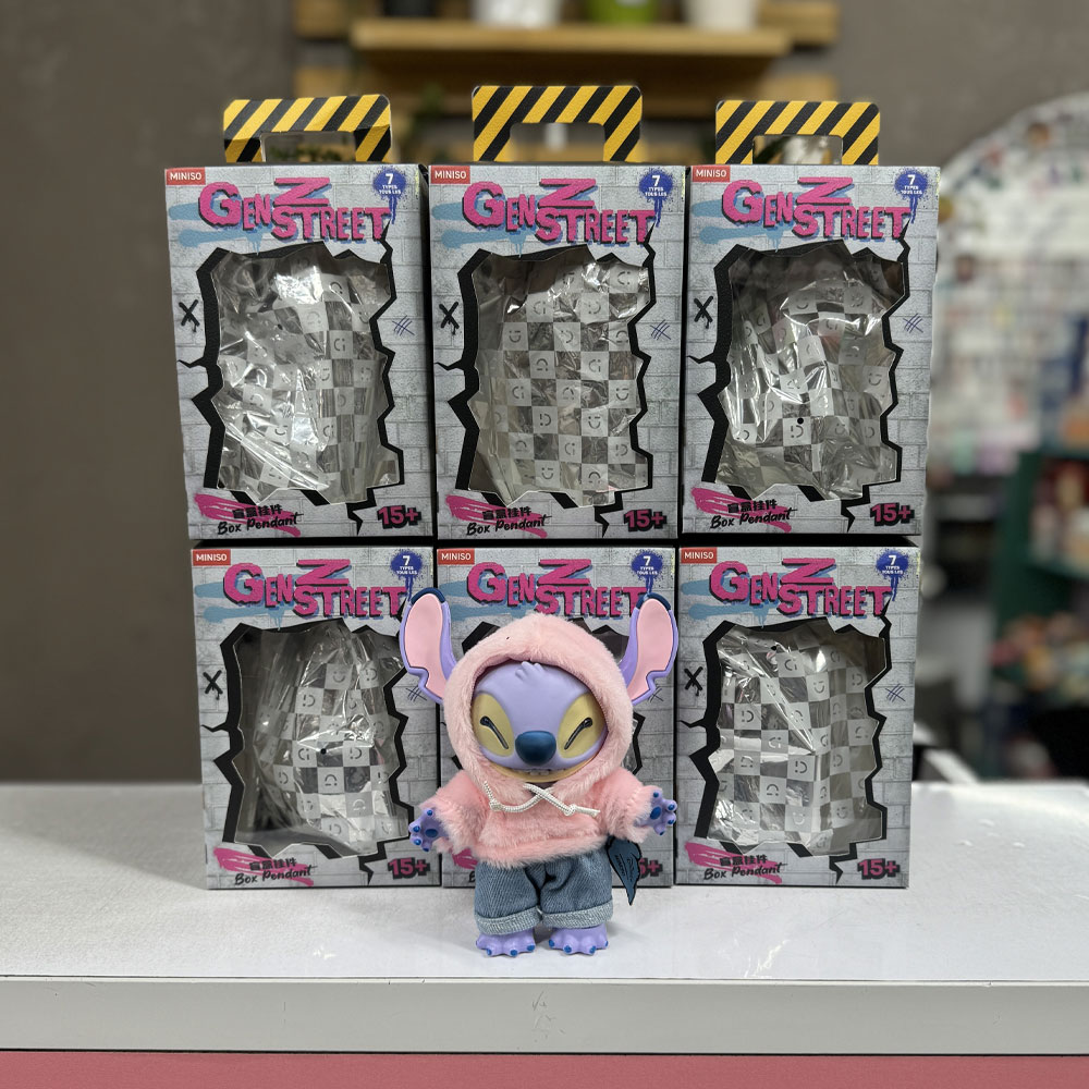 عروسک شانسی استیج خیابانی